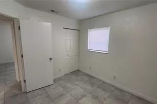 1079 N Gertrude Ct, Daytona Beach, FL 32117 - Photo 12