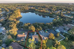 312 W Lake Victoria Cir, Deland, FL 32724 - Photo 4