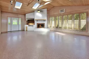 129 S Brooks Ave, Deland, FL 32720 - Photo 4