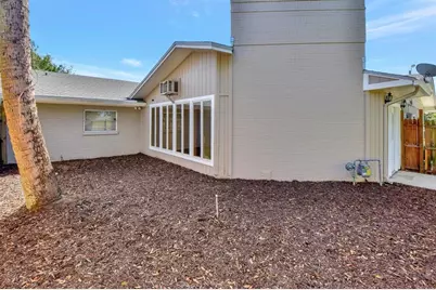 129 S Brooks Avenue, Deland, FL 32720 - Photo 38