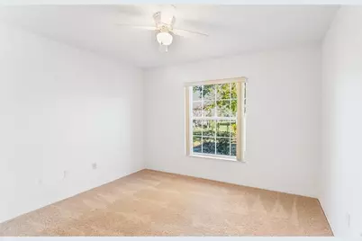 8 White Hurst Lane, Palm Coast, FL 32164 - Photo 18