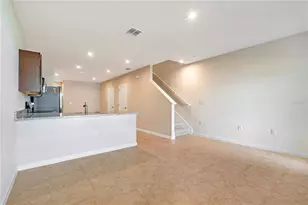 2212 Fluorescent Wy, South Daytona, FL 32119 - Photo 10