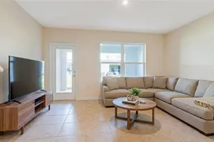 2212 Fluorescent Wy, South Daytona, FL 32119 - Photo 6