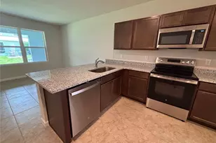 2212 Fluorescent Wy, South Daytona, FL 32119 - Photo 8