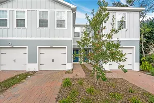 2212 Fluorescent Wy, South Daytona, FL 32119 - Photo 2