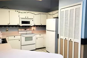 564 W Central Ave, Orange City, FL 32763 - Photo 4