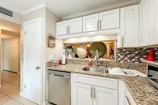 12 Escondido Ct, Altamonte Springs, FL 32701 - Photo 10