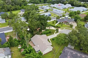 905 Northern Oaks Terrace, Deland, FL 32724 - Photo 4