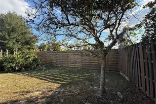 995 Sweetbrier Dr, Deltona, FL 32725 - Photo 8