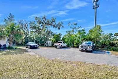 228 W Howry Avenue, Deland, FL 32720 - Photo 46