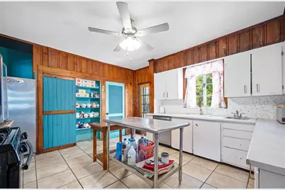 228 W Howry Avenue, Deland, FL 32720 - Photo 34