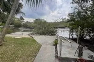 5468 W Bayshore Dr, Port Orange, FL 32127 - Photo 2