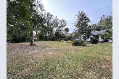 351 W New York Avenue, Lake Helen, FL 32744 - Photo 2