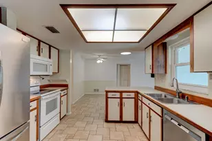 614 English Oaks Dr, Port Orange, FL 32127 - Photo 8