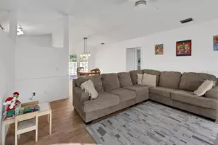 921 Village Lake Dr N, Deland, FL 32724 - Photo 4