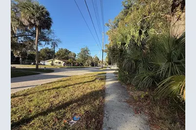 300 N Oak Avenue, Orange City, FL 32763 - Photo 18