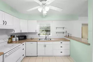 121 Bent Oak Ct, Sanford, FL 32773 - Photo 10