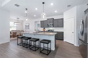 565 Lady Grace Pl, Deland, FL 32724 - Photo 2