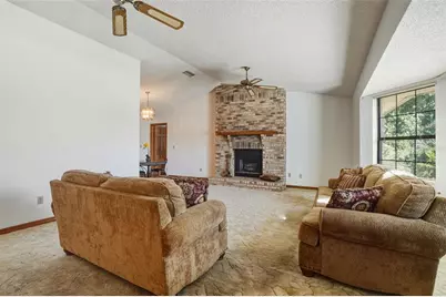 950 Centennial Avenue, Deltona, FL 32738 - Photo 14