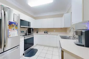 4849 Cypress Woods Dr, Orlando, FL 32811 - Photo 4