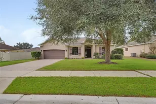 404 Country View Cir, Deland, FL 32720 - Photo 2