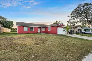 2930 Surf Dr, Deltona, FL 32738 - Photo 4