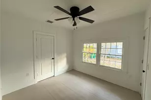 221 N Sans Souci Ave, Deland, FL 32720 - Photo 8