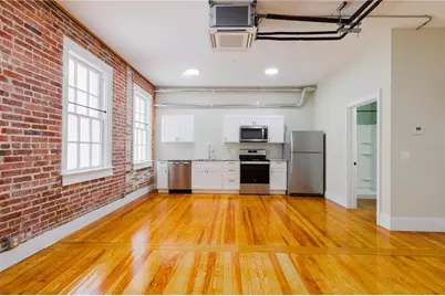 306 W Wisconsin Avenue #302, Deland, FL 32720 - Photo 4