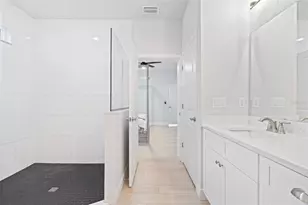 553 Venetian Palms Blvd, New Smyrna Beach, FL 32168 - Photo 14