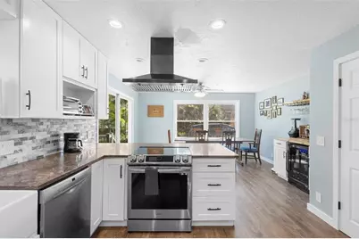 385 E Country Circle Drive, Port Orange, FL 32128 - Photo 10