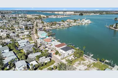 14215 N Bayshore Drive, Madeira Beach, FL 33708 - Photo 28