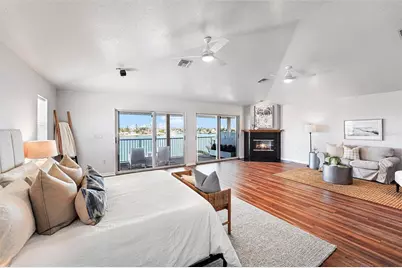 14215 N Bayshore Drive, Madeira Beach, FL 33708 - Photo 16
