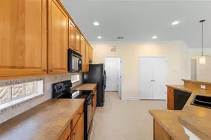 122 Avenham Dr, Deland, FL 32724 - Photo 22