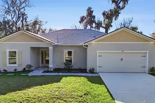 402 Oliver Dr, New Smyrna Beach, FL 32168 - Photo 1