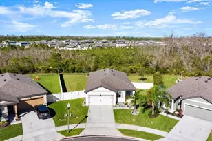 615 Tortuga Ct, New Smyrna Beach, FL 32168 - Photo 2