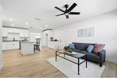 516 S Park Avenue, Orange City, FL 32763 - Photo 2