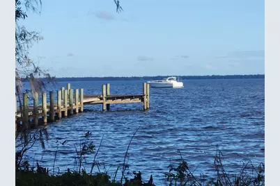 384 Crescent Lake Shore Drive, Crescent City, FL 32112 - Photo 4