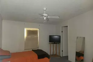 384 Crescent Lake Shore Dr, Crescent City, FL 32112 - Photo 18