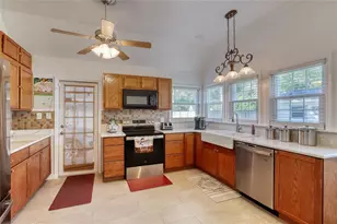 8 E Magnolia Ave, Port Orange, FL 32127 - Photo 20