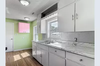 243 S Hull Avenue, Deland, FL 32720 - Photo 10