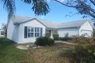 8241 SE 176th Lawson Loop, The Villages, FL 32162 - Photo 2