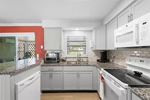 1610 Juno Trail, Astor, FL 32102 - Photo 20