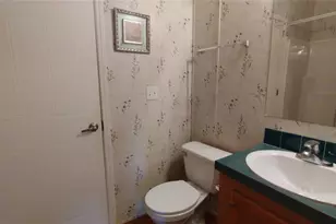 28515 Poinsettia Ave, Paisley, FL 32767 - Photo 14