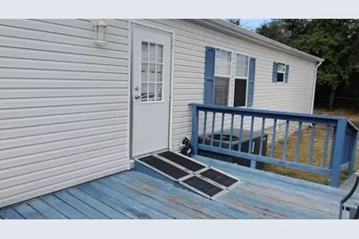 28515 Poinsettia Avenue, Paisley, FL 32767 - Photo 16