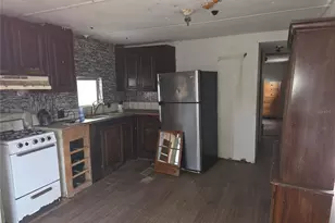 45528 Palm St, Paisley, FL 32767 - Photo 2