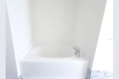 2516 Courtland Boulevard, Deltona, FL 32738 - Photo 32