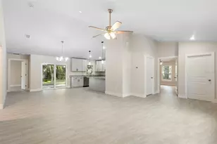 415 Ivy Ave, Deland, FL 32724 - Photo 4