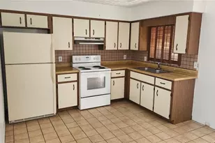 957 Wilmington Dr, Deltona, FL 32725 - Photo 4