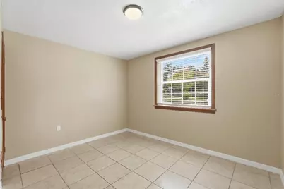 930 N Amelia Avenue, Deland, FL 32724 - Photo 22