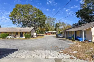 1757 N Woodland Blvd, Deland, FL 32720 - Photo 10